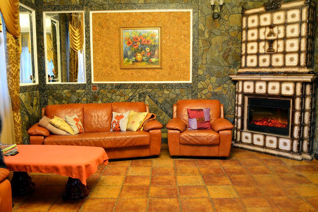 Sadyba Na Gutsulsky Polonyni Hotel Tatariv Exterior photo